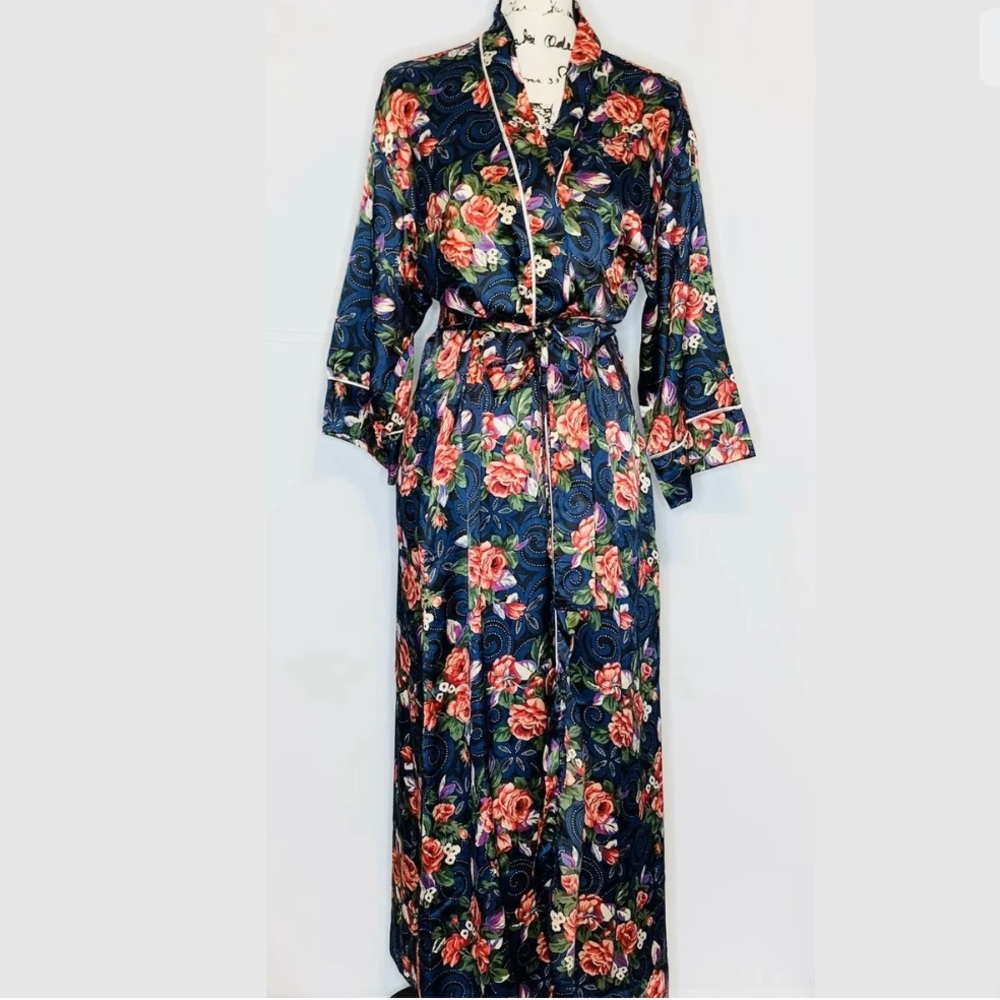 *Flash sale* Authentic Christian Dior Robe